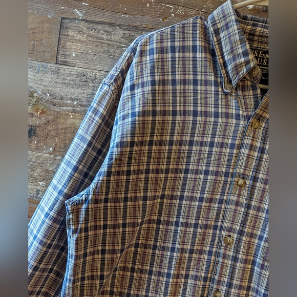 New Upcycled Handcrafted Dip Dyed Button Down Shirt With Denver Broncos Logo - Picture 14 of 15